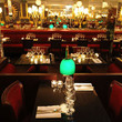 <p>restaurant Thoumieux in Paris</p>