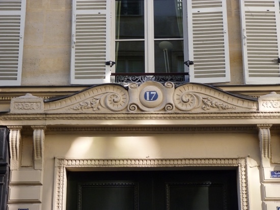 Saint-Germain-des-Prés: Rue Bonaparte