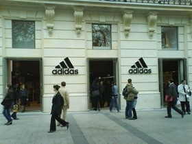 adidas brand flagship store paris champs elysées